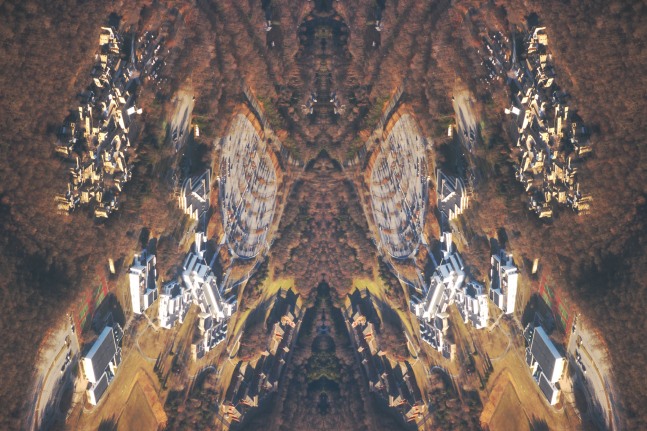 Divine3838, 2007
C Print
15 3/4" x 23 1/2"