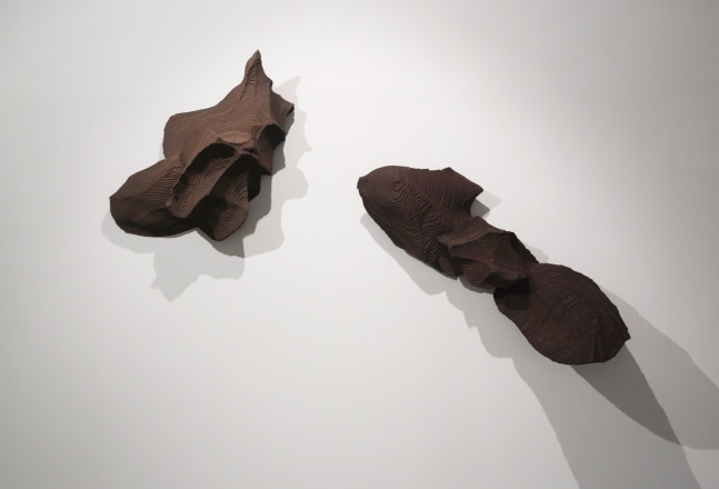 In-conversation, 2014
Compressed wood, glue, pigment & lacquer
(In 2 parts)