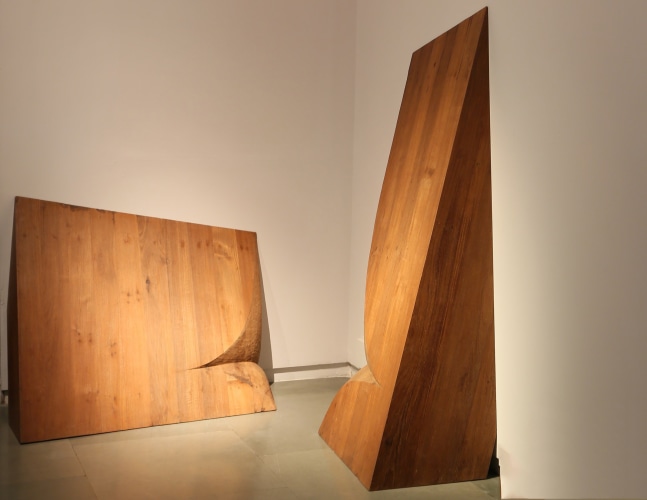 Between the edges, 2013-14
Teakwood (in 2 parts)
22” x 17” x 60”
38” x 9” x 32”
