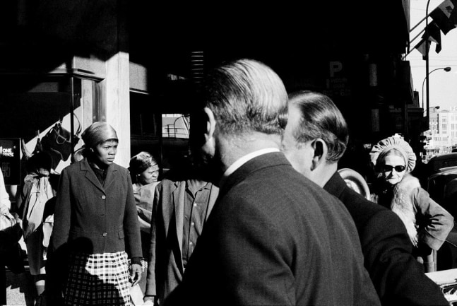 David Goldblatt
On Eloff Street (3_C2001), May 1960
Silver gelatin hand print
Work: 23 x 34.5 cm / 9.1 x 13.6 in.
Frame: 35.2 x 41.8 cm / 13.9 x 16.5 in

Enquire
