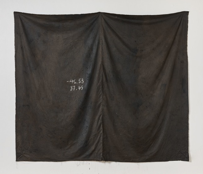 Jeremy Wafer

Island, 2023

Cloth, bitumen, chalk

300 x 150 cm / 118.1 x 59.1 in.

Unique