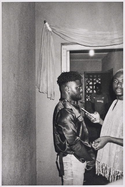Sabelo Mlangeni

At Passage, Icon and Tobi, 2019

Hand printed silver gelatin print

Work: 53 x 39 x 3.5 cm / 20.8 x 15.3 x 1.3 in

Paper: 30 x 40 cm / 11.81 x 15.74 in

Edition of 7

Enquire