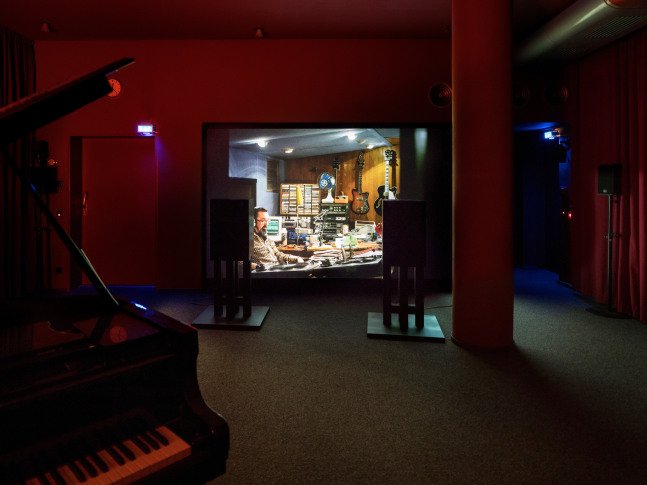 Gerard Byrne
In Our Time
Out of Body, Out of Time, Out of Place, Skulptur Projekte, 2017&amp;nbsp;
M&amp;uuml;nster, Germany&amp;nbsp;
&amp;copy;Skulptur Projekte. Photo: Henning Rogge