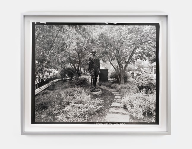 M7 / Roll 87 / Exp 05
2008 - ongoing
hand-printed silver gelatin print, aluminium frame, edition of 3
38.6 x 47.8 cm / 15.2 x 18.8 in print size&amp;nbsp;
44 x 53.5 x 5 cm / 17.3 x 21.1 x 2 in framed