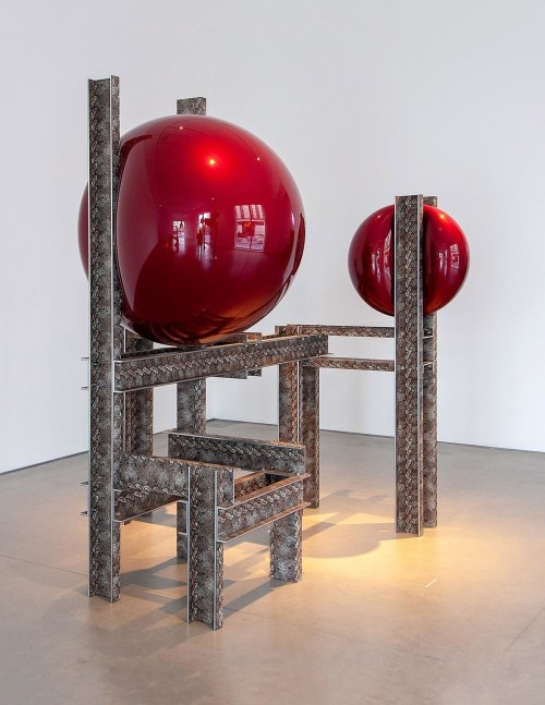 Siobh&amp;aacute;n Hapaska
Snake and Apple, 2018
aluminium, artificial snakeskin, fibreglass, stainless steel, two-pack acrylic paint, lacquer
250 x 215 x 205 cm / 98.4 x 84.6 x 80.7 in&amp;nbsp;