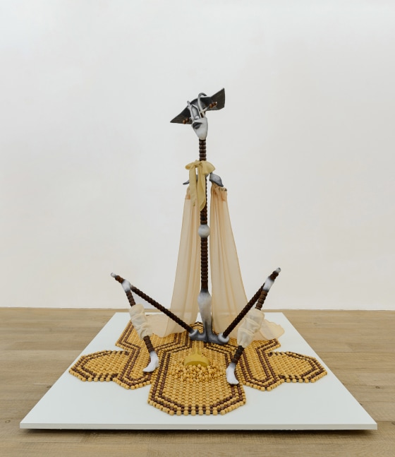 Justin Fitzpatrick
Bee and pollen I, 2022
Wood, resin, silk metal wire, beaded car seat covers, fabric tape
165 x 127 x 165 cm