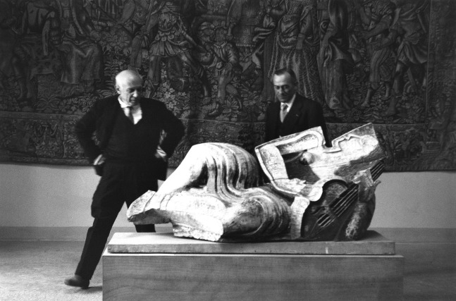 Picasso au Mus&amp;eacute;e R&amp;eacute;attu, regardant une sculpture de Zadkine, Arles, 1957

silver gelatin print, edition 4/30

11.81 x 15.75 inches; 30 x 40 centimeters

LSFA# 11164