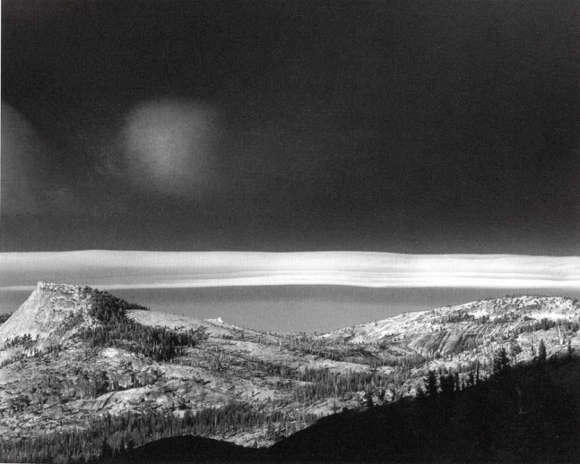 Bob Kolbrener

Sierra Wave Cloud, Yosemite, 1981

silver gelatin print, edition 16/49

Print: 24 x 30 inches

Matted: 32 x 40 inches