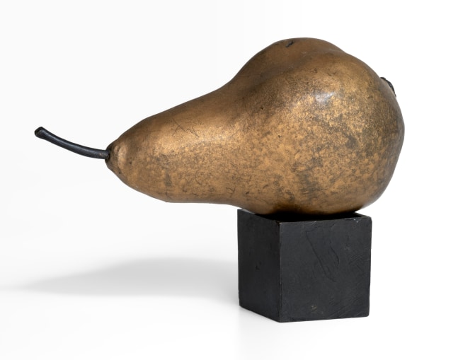 Page Kempner
Considering the Consequences of a Fall, 1994
cast bronze, unique
2 parts, 4 1/2" x 5 1/4" x 2 3/4"
MC 1036