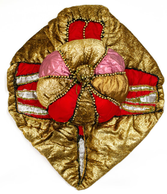 Title Unknown
Fabric, beads, yarn, thread
27 x 22 x 5.25 in. (68.6 x 55.9 x 13.3 cm)
TScot-1089-C
© The Estate of Elizabeth Talford Scott at Goya Contemporary / TALP