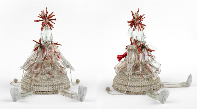 Inkisi: St. John the Conqueror, 2009/2024
Glass bottles, coral, glass beads, mixed media
18 x 15 x 14 in. (45.7 x 38.1 x 35.6 cm)
SCO-0346-C