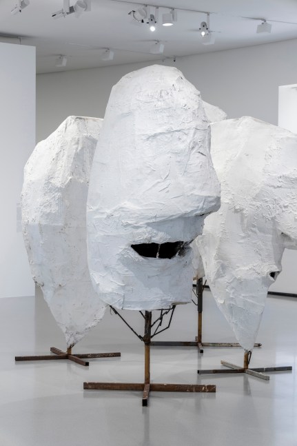 Installation view, Franz West, Le monde comme il va, Pinault Collection, Bourse de Commerce, Paris, 2024