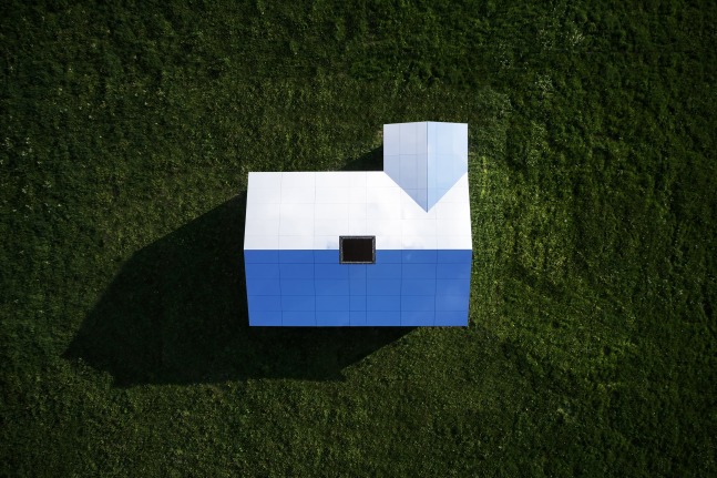 Installation view of living art installation by Doug Aitken