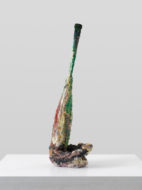 Ohne Titel (mit Herbert Brandl)

1986

Brush, glass bottle, papier-m&amp;acirc;ch&amp;eacute;, painted

20 x 62 x 13 cm / 7 7/8 x 24 3/8 x 5 1/8 in

&amp;copy; Archiv Franz West &amp;copy; Estate Franz West