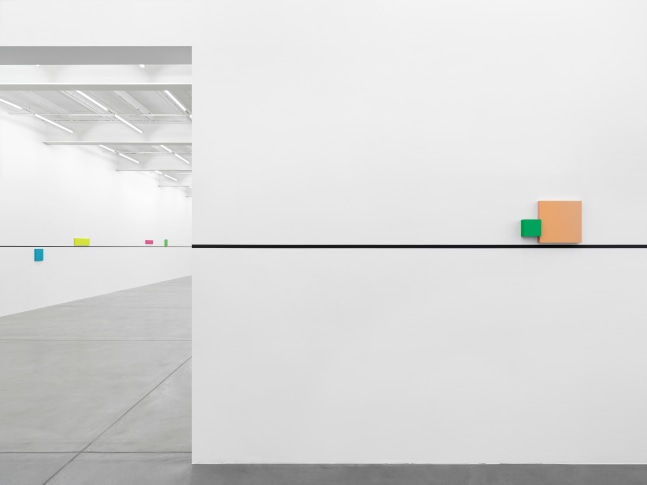 Installation view, Gerwald Rockenschaub, bass+ (re)modification, Galerie Eva Presenhuber, Maag Areal, Zurich, 2024