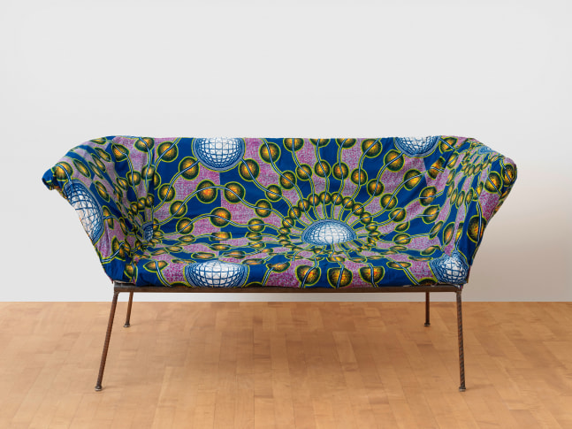 Trog

1996

Rebar, wood, foam, cotton (african fabrics)

60 x 170 x 65 cm / 23 5/8 x 66 7/8 x 25 5/8 in

&amp;copy; Archiv Franz West &amp;copy; Estate Franz West