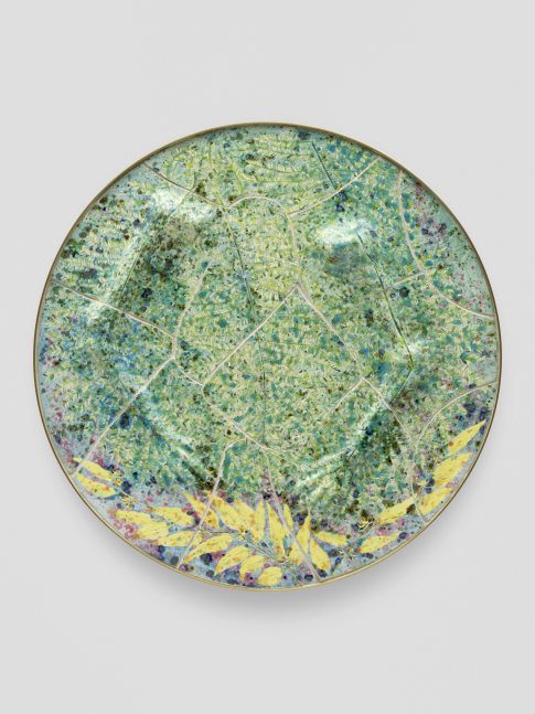 Abrazo

2023

Glazed ceramic with glass in aluminum frame

&amp;oslash; 89.5 x 5.5 cm / &amp;oslash; 35 1/4 x 2 1/8 in

&amp;copy; Sam Falls