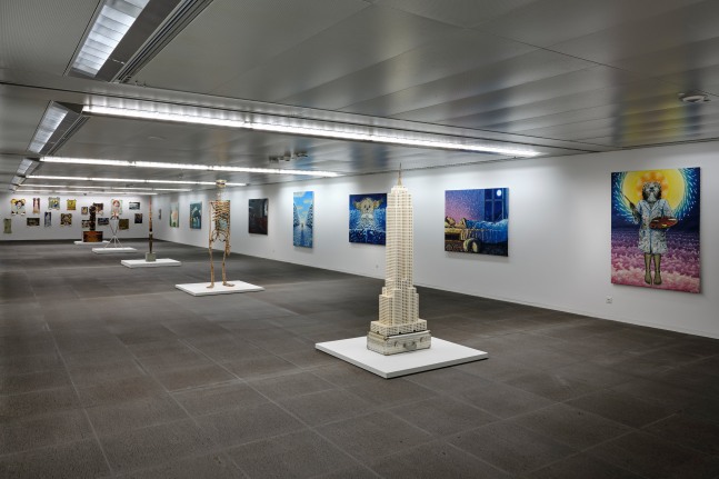 Installation view of paintings and sculptures by Jean-Frédéric Schnyder