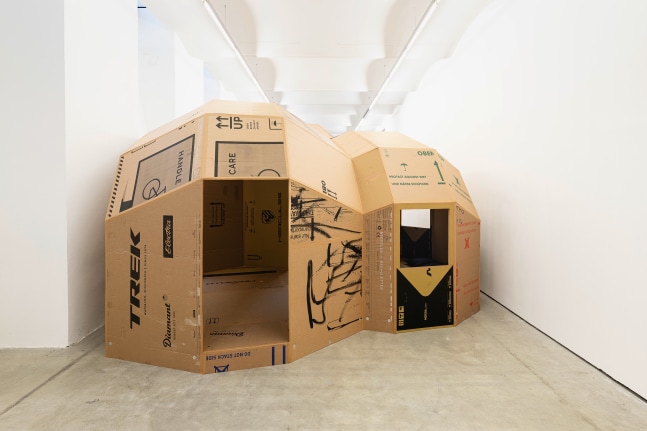 Great Lakes Water school 

2023

Cardboard, wood, tape

Dimensions variable

&amp;copy; Oscar Tuazon