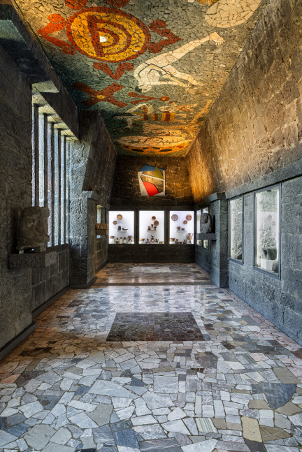 Installation view, Wyatt Kahn, Fantasmas, Museo Anahuacalli, Mexico City, 2024