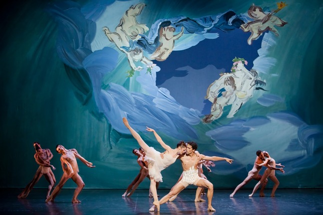 Set by Karen Kilimnik with performance of ballet dancers