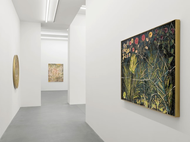 Installation view, Sam Falls, Galerie Eva Presenhuber, Waldmannstrasse, Zurich, 2025