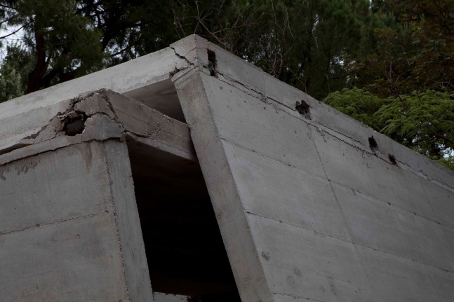 Installation view of sculpture by Oscar Tuazon