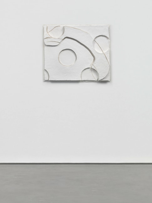 UNTITLED
2016
Paper
Ed. 1/3 + 2AP
63.5 x 75 x 8.5 cm / 25 x 29 1/2 x 3 1/4 inches
KAHNW43060