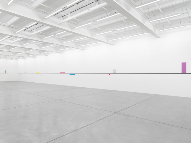 Installation view, Gerwald Rockenschaub, bass+ (re)modification, Galerie Eva Presenhuber, Maag Areal, Zurich, 2024