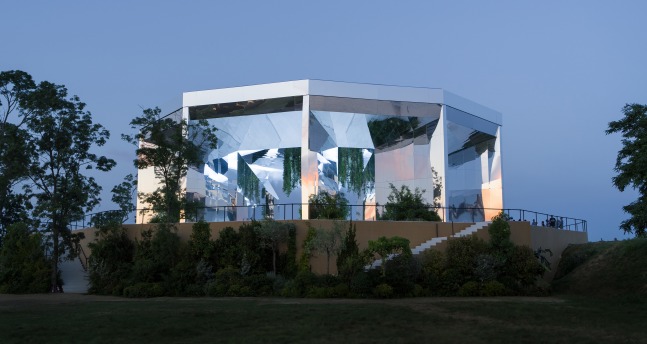 Installation view of living art installation by Doug Aitken