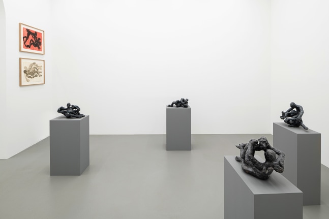 Installation view, Andrew Lord, a sculpture of my left hand and five embraces, Galerie Eva Presenhuber, Vienna, 2023