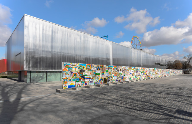 Installation view of sculpture by Ugo Rondinone