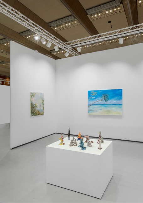 Installation view, Galerie Eva Presenhuber, Frieze Seoul, Seoul, 2024