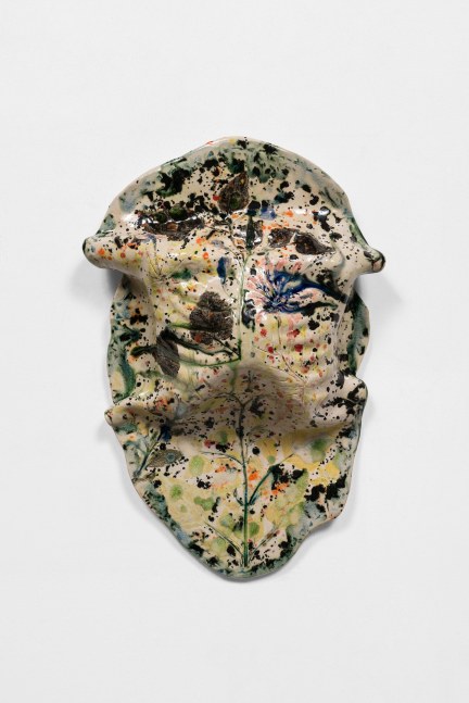 UNTITLED (AIR 1)
2021
Glazed ceramic
58.5 x 38 x 15 cm / 23 x 15 x 6 inches