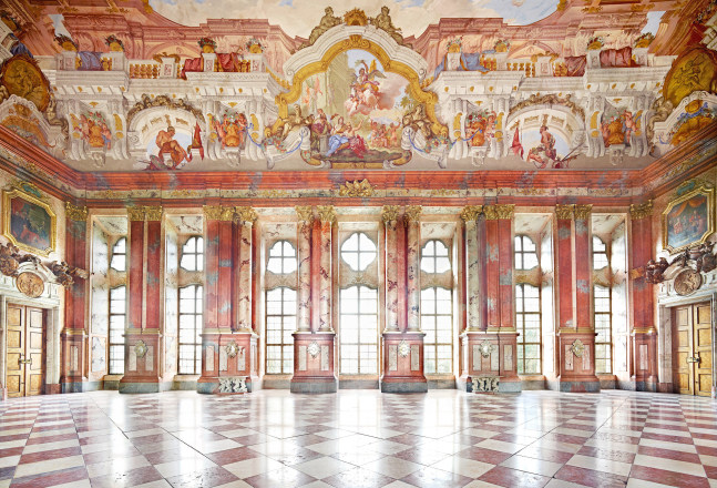 Interior photograph by Candida Höfer