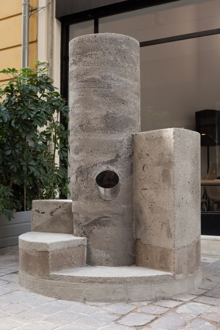 Installation view of sculpture by Oscar Tuazon