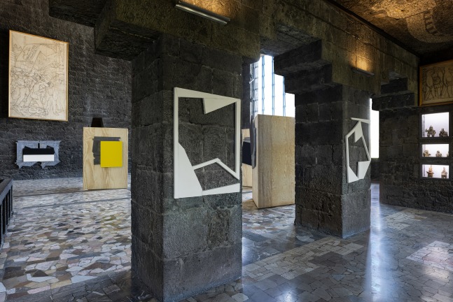 Installation view, Wyatt Kahn, Fantasmas, Museo Anahuacalli, Mexico City, 2024