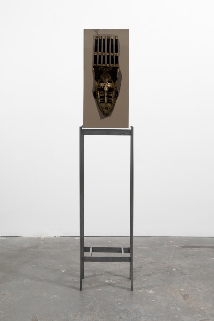 Carrying Your Shadow

2024

Wooden figure, polyurethane resin, steel, acrylic

Sculpture 66 x 30 x 23 cm / 26 x 11 3/4 x 9 in

Pedestal 112 x 35.5 x 25.5 cm / 44 1/8 x 14 x 10 in

&amp;copy; Matthew Angelo Harrison