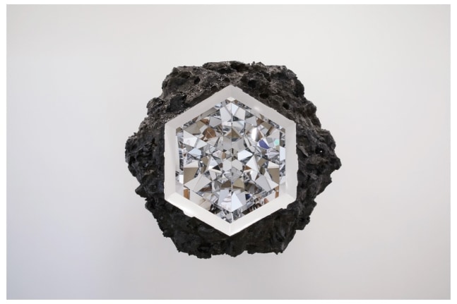 INSIDE ME

2018

Aluminum, high density foam, resin, auto paint, acrylic mirror

Variation 2 of&amp;nbsp;4 + 1&amp;nbsp;AP

143.5 x 161.5 x 104 cm / 56 1/2 x 63 1/2 x 41 inches

300&amp;#39;000 USD