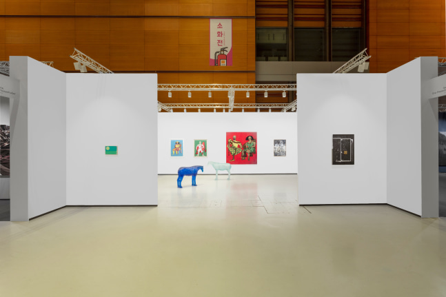 Installation view, Galerie Eva Presenhuber, Frieze, Seoul, 2023