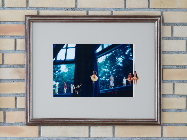 Installation view, Karen Kilimnik, Swan Lake, Kunsthaus Glarus, Glarus, 2023