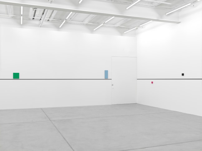 Installation view, Gerwald Rockenschaub, bass+ (re)modification, Galerie Eva Presenhuber, Maag Areal, Zurich, 2024