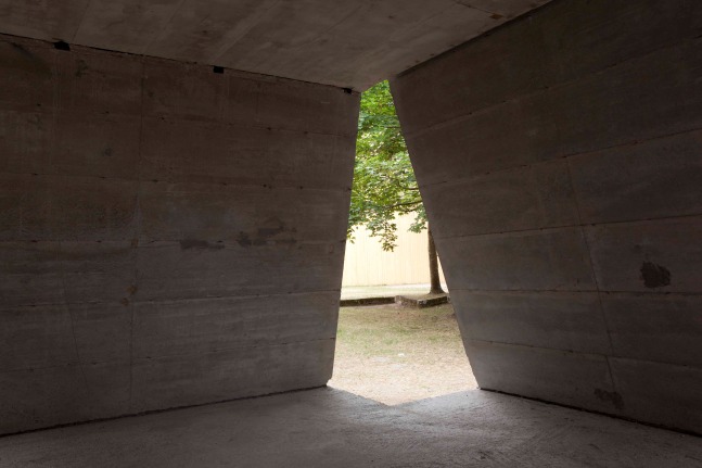 Installation view of sculpture by Oscar Tuazon