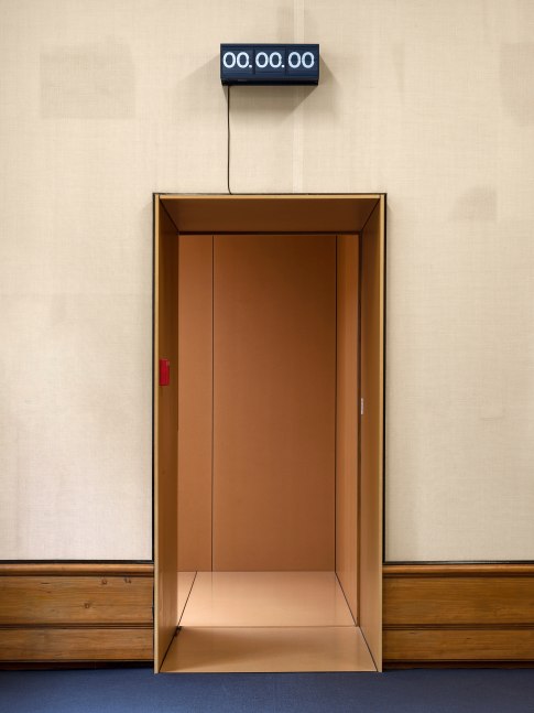 Installation view, Walead Beshty,&amp;nbsp;Matter Forms: Vom Readymade zum Warenfetisch, Kunst Museum Winterthur, 2024