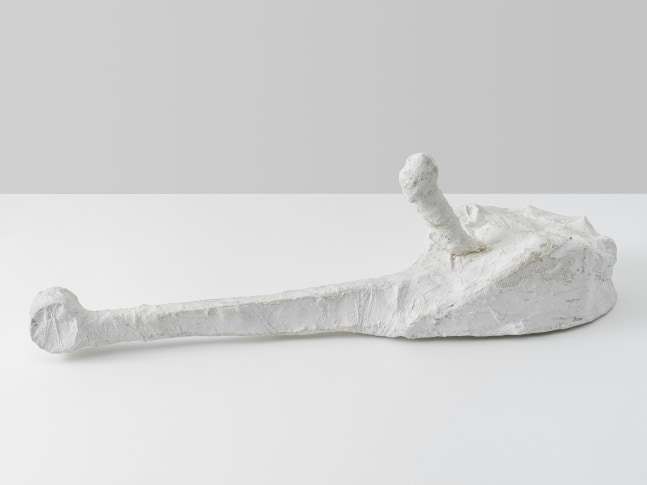 Passstück

1983

Dispersion on plaster, gauze and wood

29 x 26 x 88 cm / 11 3/8 x 10 1/4 x 34 5/8 in

&amp;copy; Archiv Franz West &amp;copy; Estate Franz West