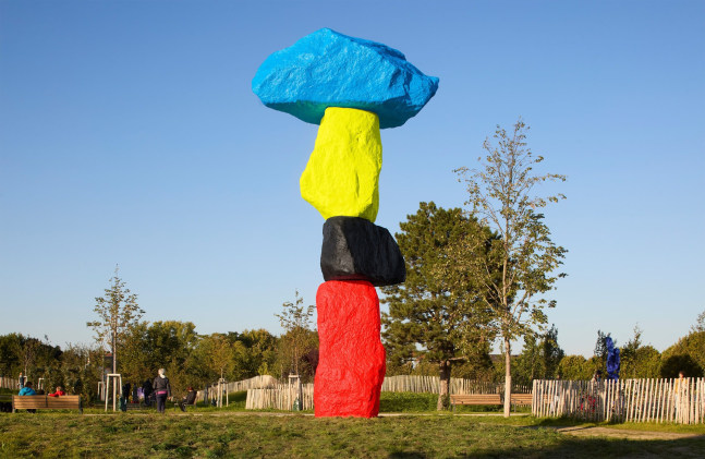 Installation view, Ugo Rondinone, vienna mountain, Bank Austria Park, Vienna, 2025