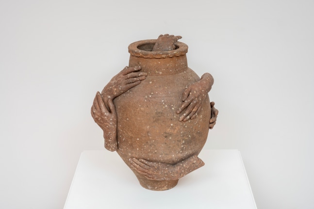 Clementine Keith-Roach
Urne-Buriall, 2023
terracotta vessel, jesmonite, paint
25 5/8 x 20 1/2 x 21 1/4 ins.
65 x 52 x 54 cm