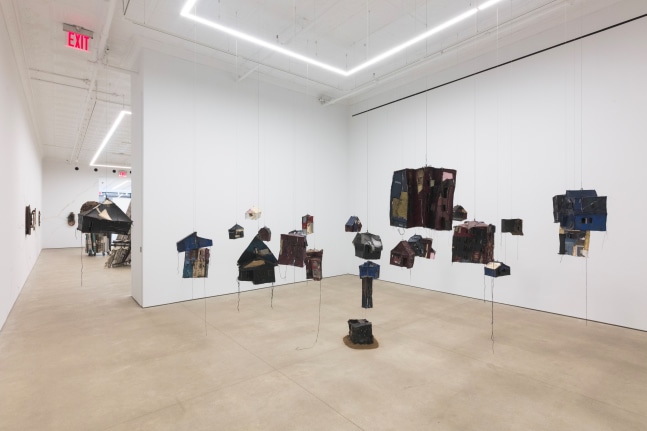 Chiffon Thomas, Staircase to the Rose Window, install 17