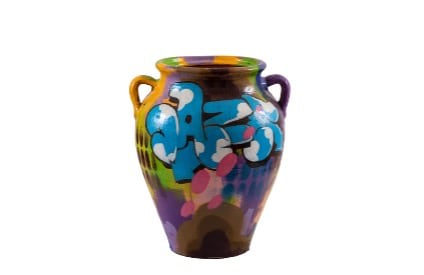 Christopher &amp;quot;Daze&amp;quot; Ellis
Untitled, 2022
acrylic and spray paint on terracotta
15 x 12 5/8 x 12 5/8 ins.
38 x 32 x 32 cm