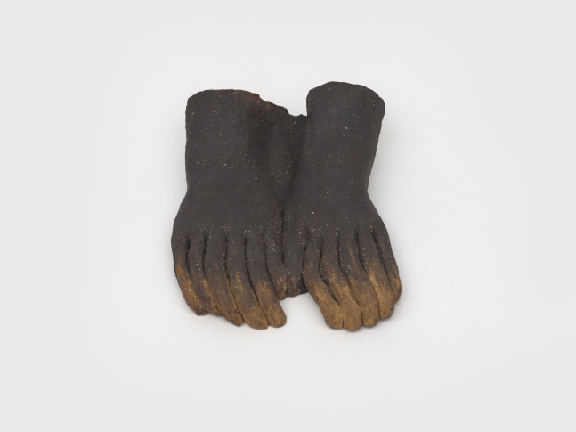 Daniel Correa Mej&amp;iacute;a
La creaci&amp;oacute;n, 2023
terracotta
10 5/8 x 7 7/8 x 3 1/8 ins.
27 x 20 x 8 cm